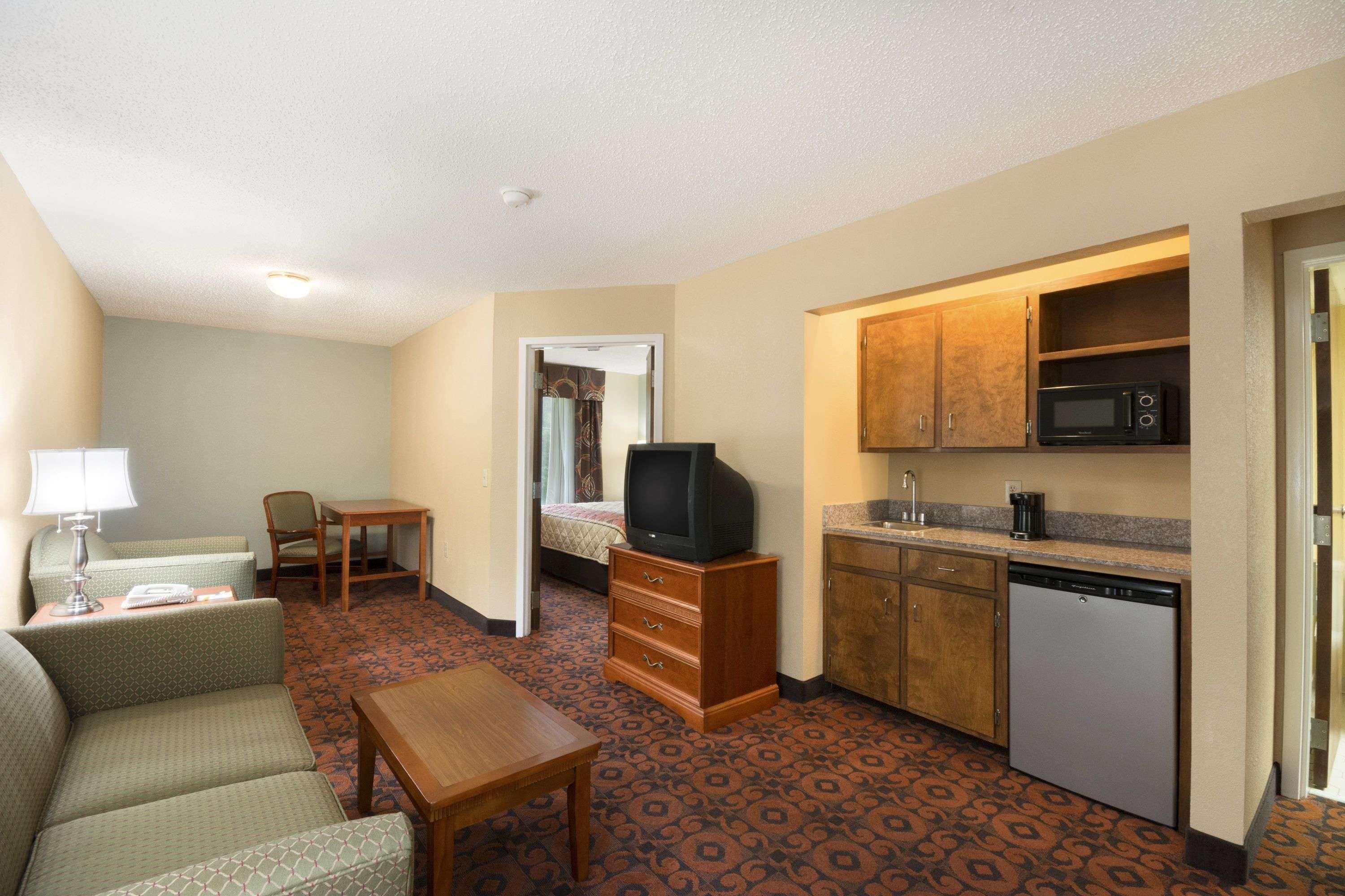 Days Inn By Wyndham Weldon Roanoke Rapids Esterno foto