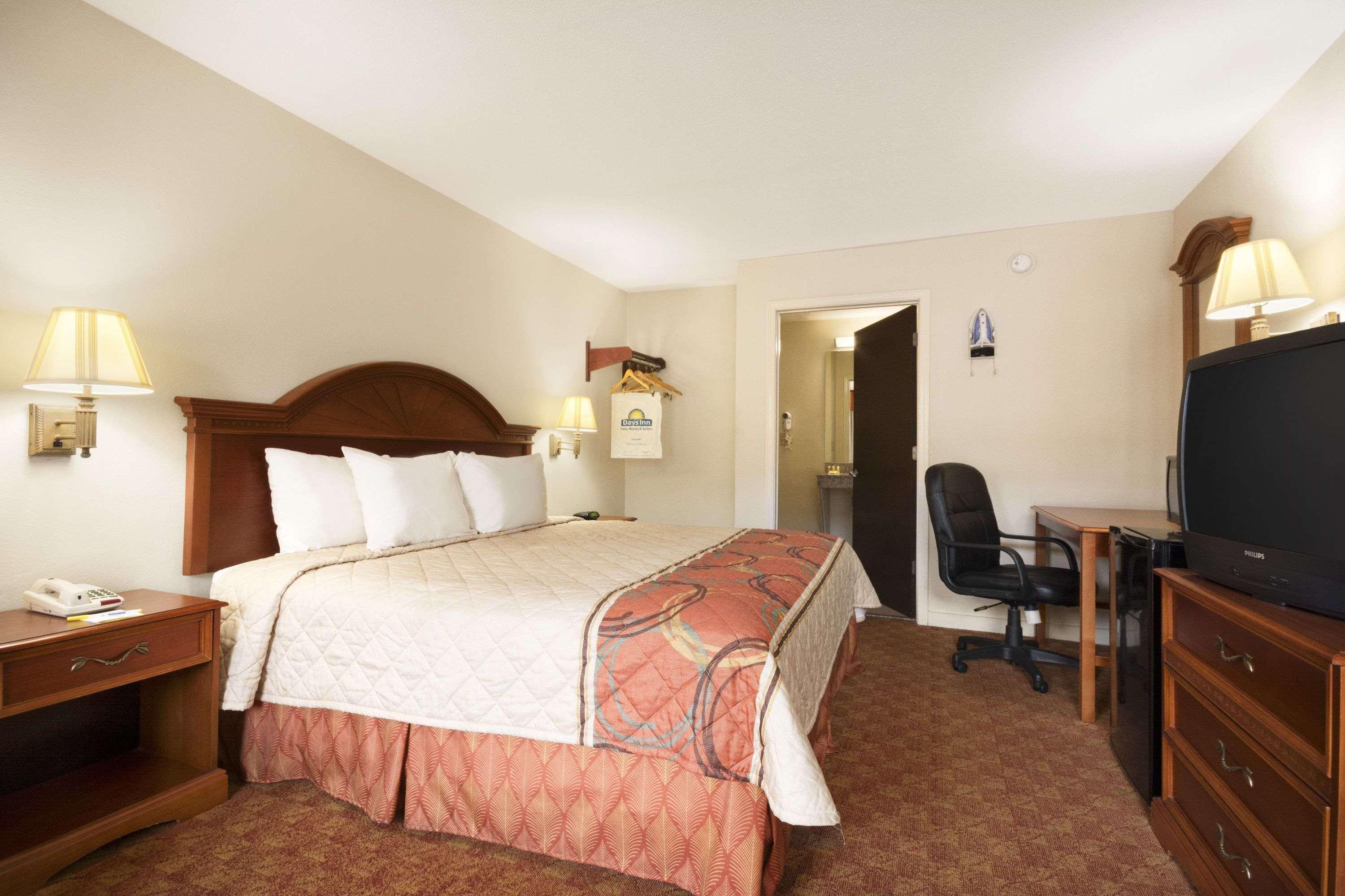Days Inn By Wyndham Weldon Roanoke Rapids Esterno foto