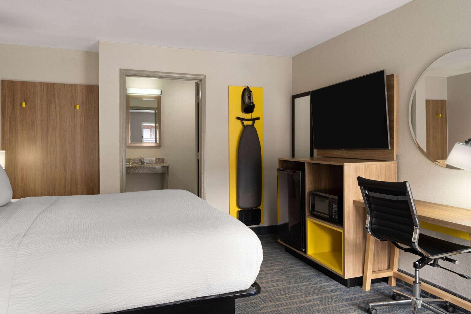 Days Inn By Wyndham Weldon Roanoke Rapids Esterno foto